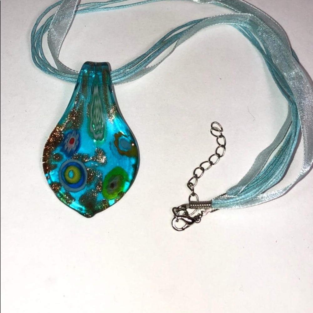 Vintage glass pendant necklace